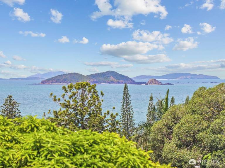 House Emu Park