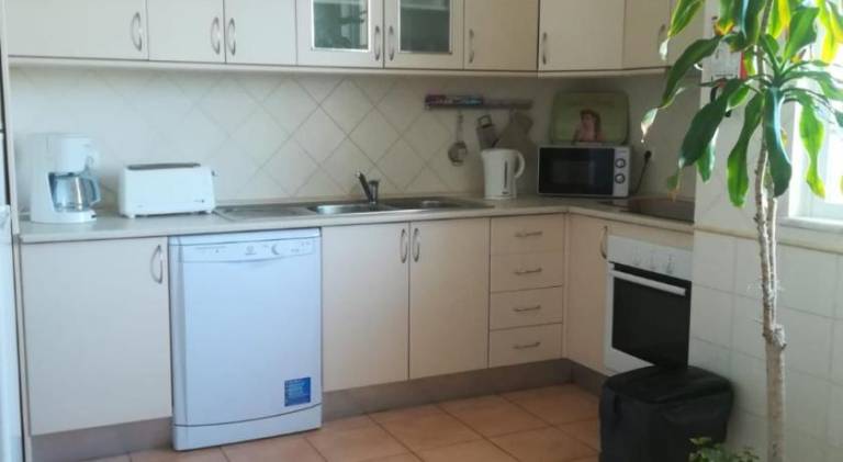 Fully equipped house with garden, private pool & barbeque | Good for workation | Pets allowed — photo 4