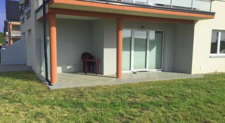Apartment with patio — photo 5
