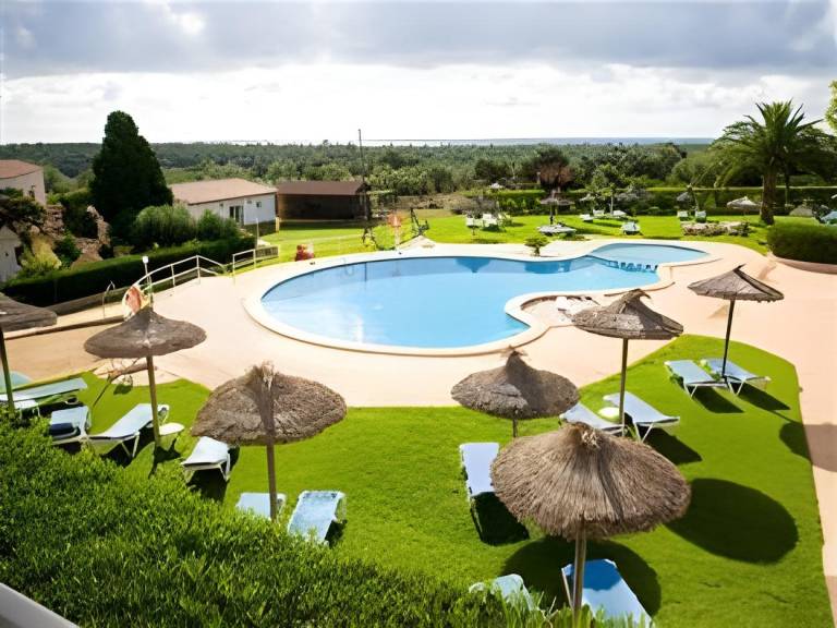 Holiday apartment with garden, pool & patio in Manacor