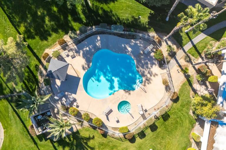 Holiday apartment with pool, fast internet & barbecue | Mountain view — photo 5