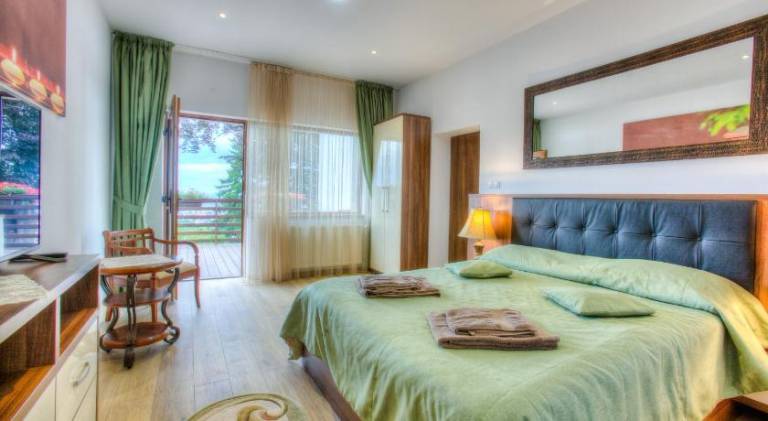 Villa with 4 rooms for 10 persons — photo 2