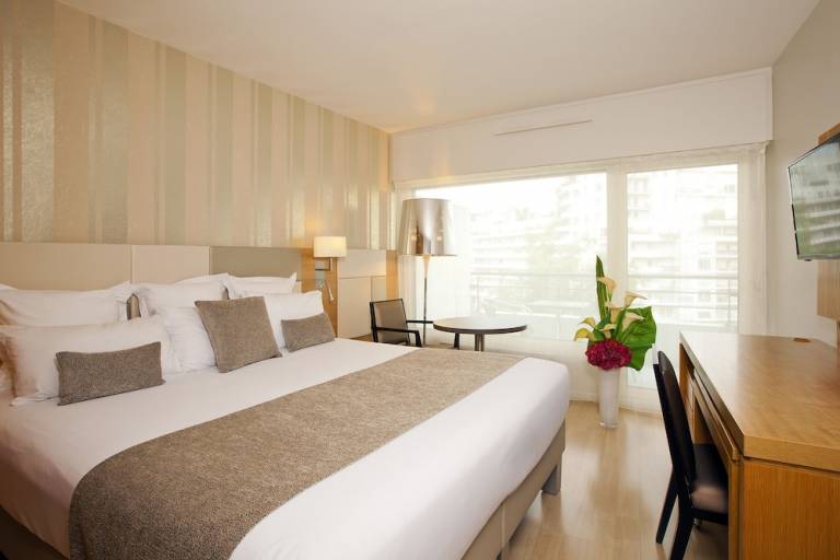 Appart'hôtel  Courbevoie