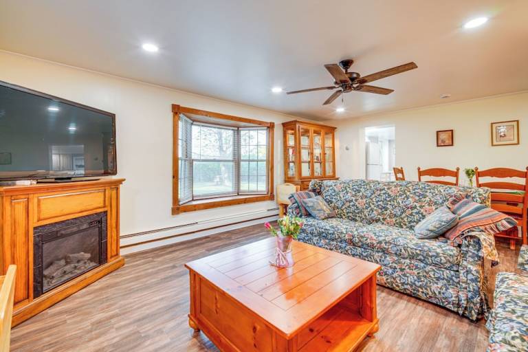 Cabin Tuckerton