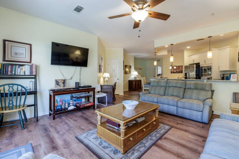 61 Ocean Breeze: Pet Friendly Villa. 3 Beds. 3 Baths. Free Bikes. — photo 3