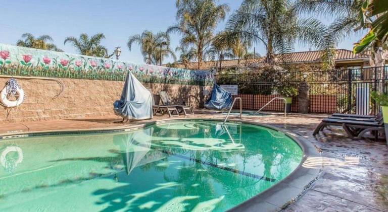 Quality Inn Hemet - San Jacinto — photo 2