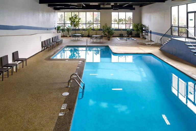 Clarion Hotel Portland Airport ME — photo 2