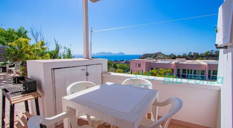 Holiday apartment with 2 rooms for 5 persons in Ponza