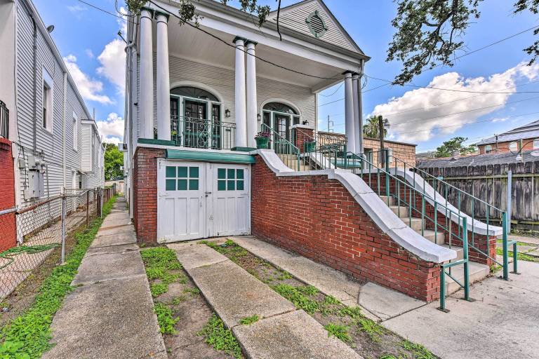 House Mid-City