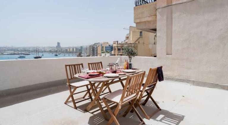 Apartment with 2 rooms for 5 persons — photo 3