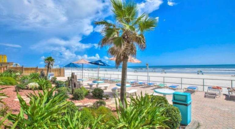Daytona Inn Beach Resort — photo 5