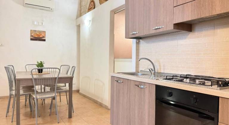 Apartment with 2 rooms for 5 persons — photo 3