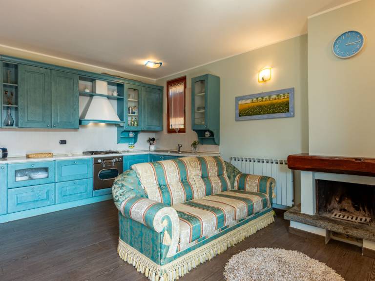 Apartment with terrace, garden & barbeque | Lake view — photo 4