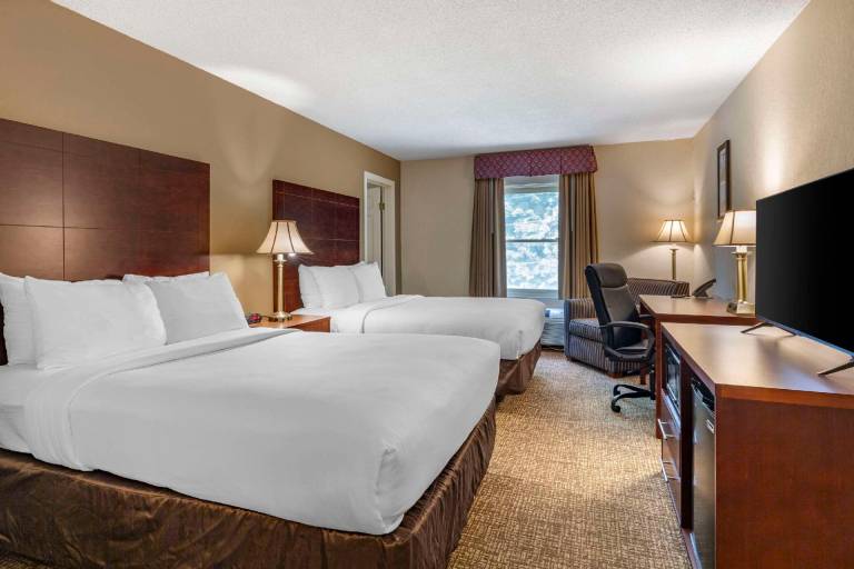 MainStay Suites Foxboro - Mansfield — photo 3