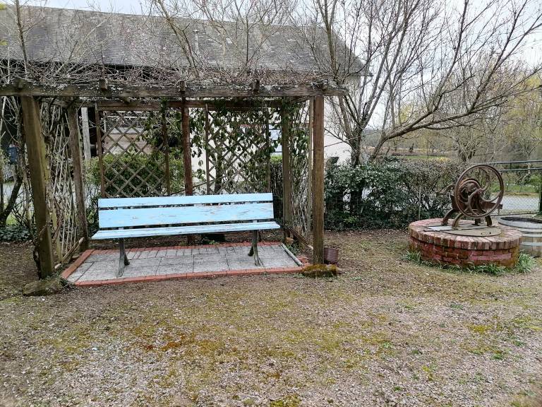 House with patio, garden & barbecue — photo 2