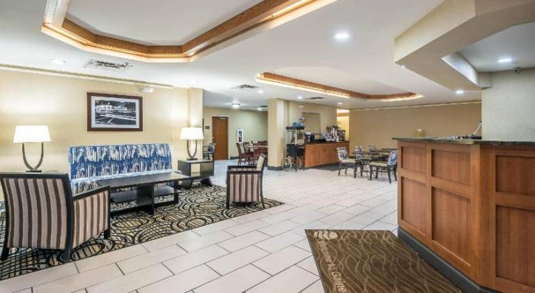 Comfort Inn University — photo 2