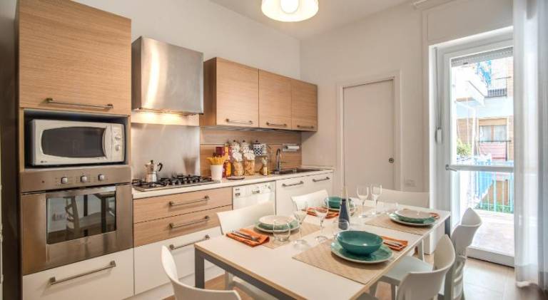 Holiday apartment with 2 rooms for 6 persons — photo 3