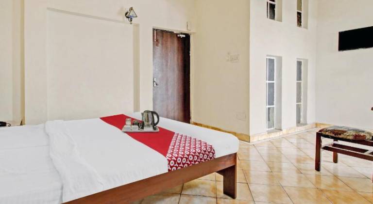 Hotel O Amulya shri in Bhopal