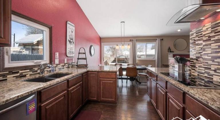 Fully equipped house with jacuzzi | Dogs allowed in Wheat Ridge, CO