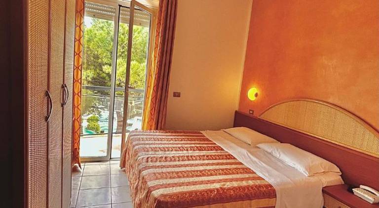 Hotel Ausonia — photo 2