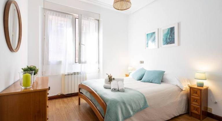 Apartment with 3 rooms for 6 persons in Gijon