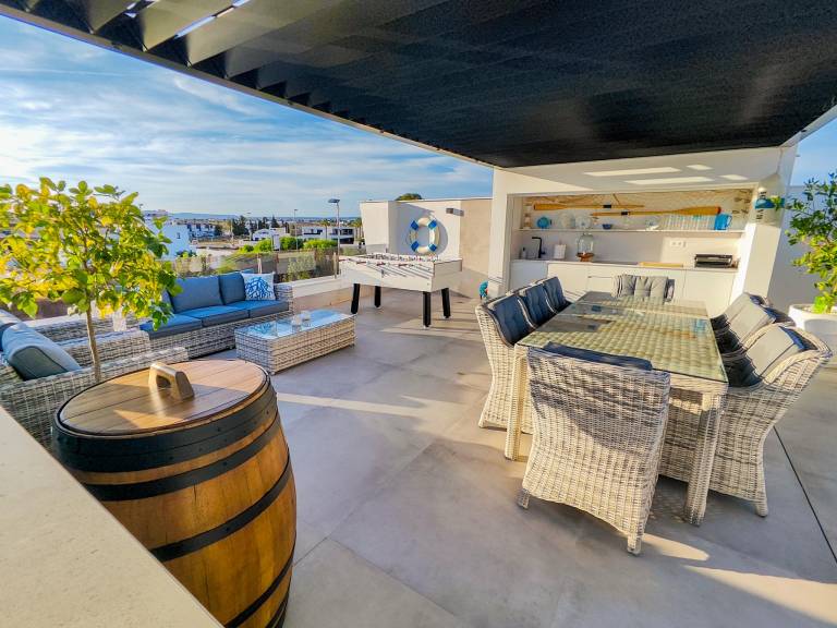 Fully equipped villa with terrace, private pool & hot tub | Pets are welcome — photo 5