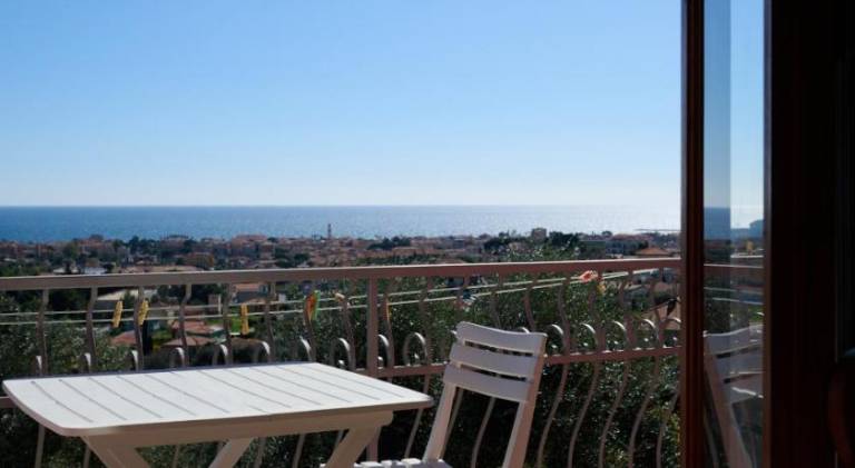 Rental apartment with terrace — photo 4