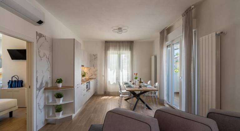 Rental apartment with 3 rooms for 10 persons — photo 3