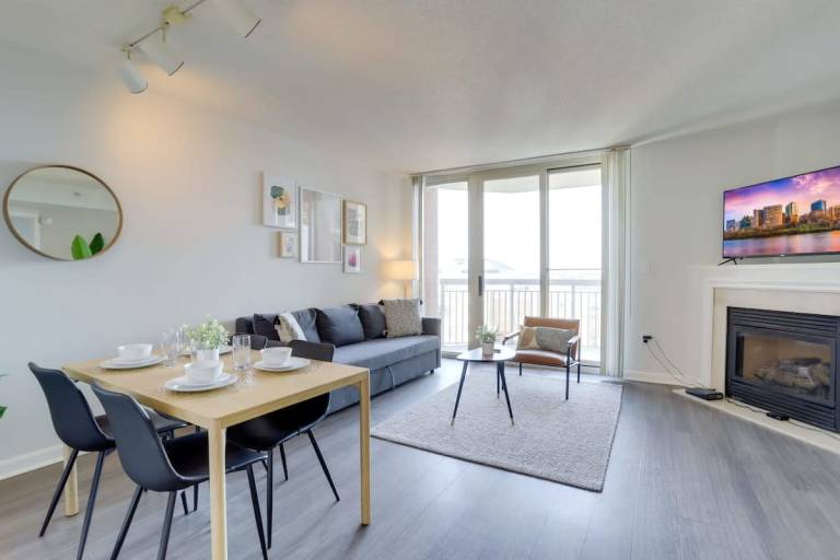 Splendid Ballston Apartment