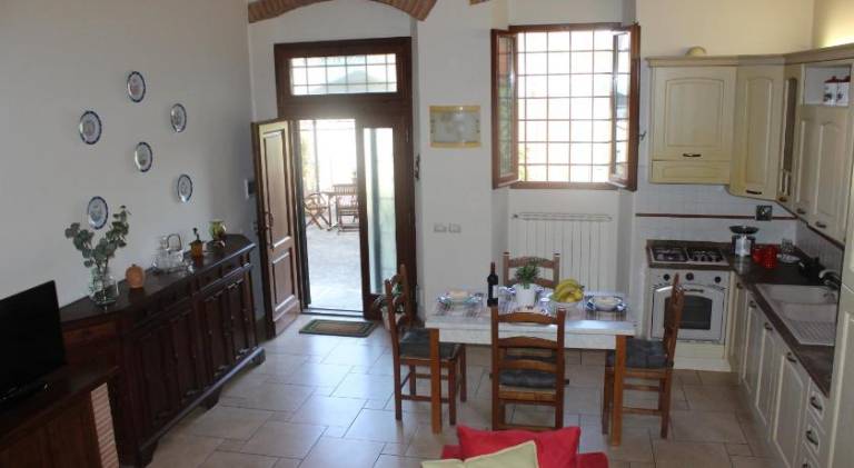 Holiday apartment with 2 rooms for 6 persons — photo 4