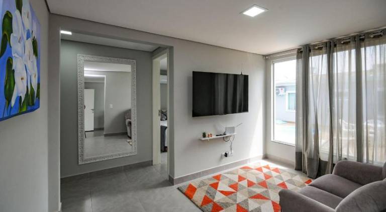 House with pool | Suitable for remote work | Pets allowed — photo 2