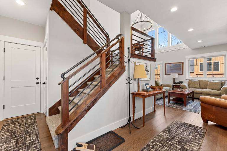 Family-friendly beautiful house with grill | Lake view | Pet-friendly in McCall, ID