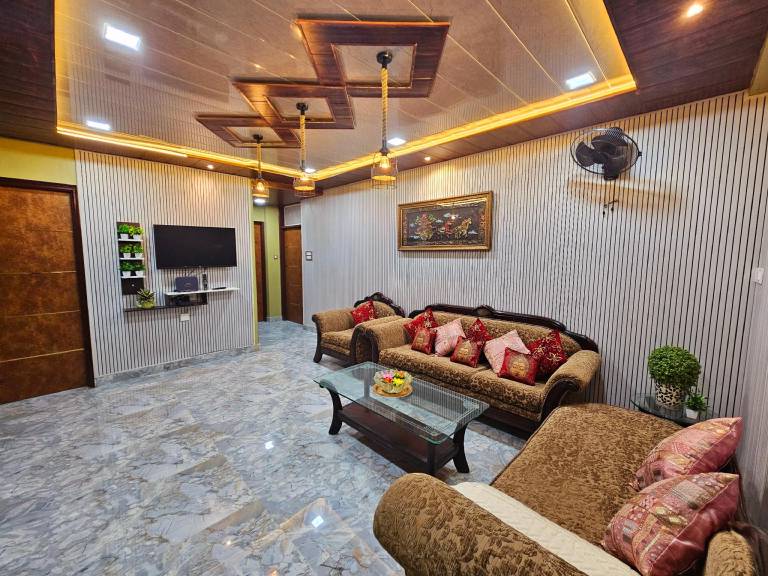 Holy Hideout A Luxe Boutique Homestay in Tola