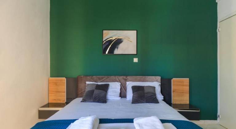 Beautiful rental apartment | Next to the beach | Pets are welcome in Glyfada