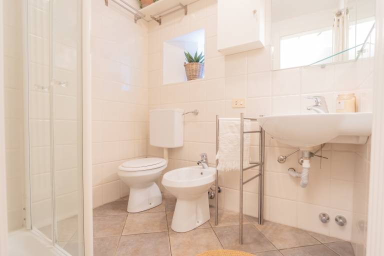 Rental apartment | Close to Como Cathedral | Good for workation — photo 5
