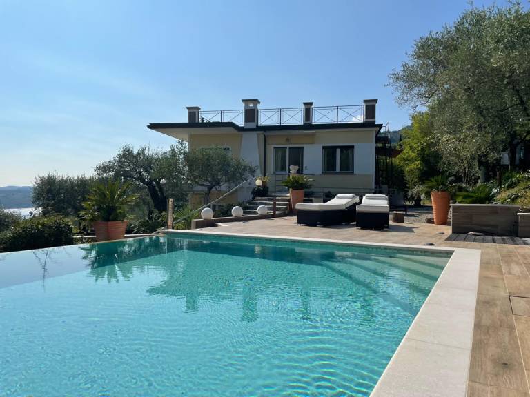 Villa San felice del Benaco