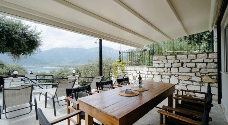 House with garden, BBQ & patio — photo 3