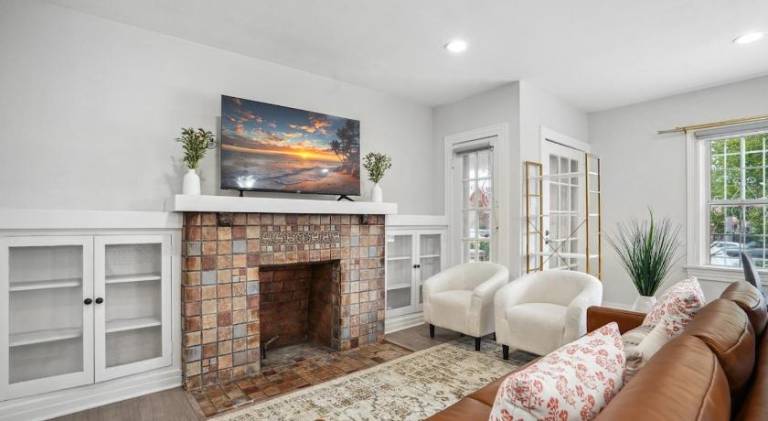 House | Dogs allowed in Glendale, CA