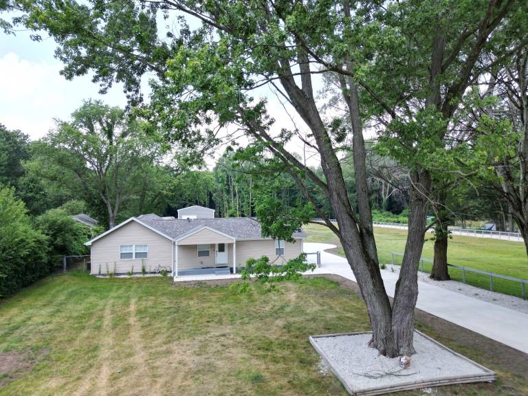 House  Mishawaka