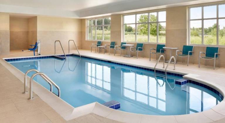 TownePlace Suites by Marriott Milwaukee Grafton — photo 5