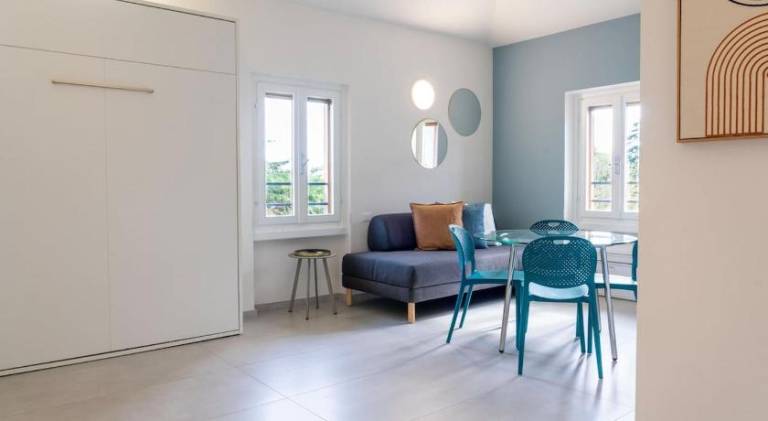 Holiday apartment with 1 room for 2 persons in Pozzolengo