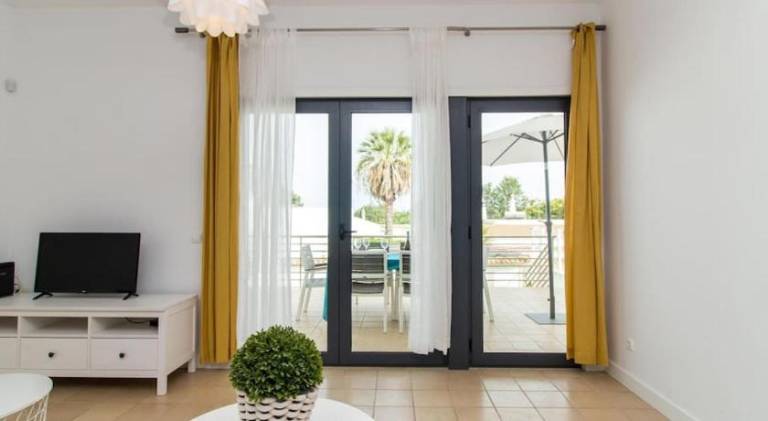 Fully equipped ample villa with garden, barbecue & terrace | Beach nearby | Dogs allowed — photo 2