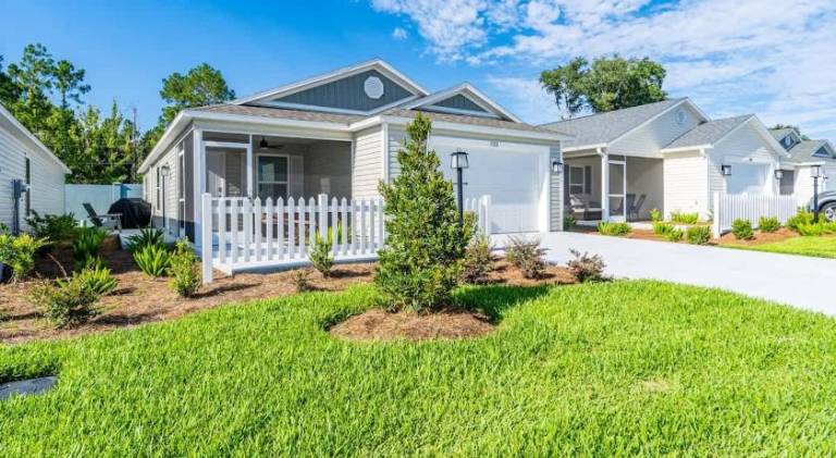 House with 2 rooms for 4 persons in Lee, FL