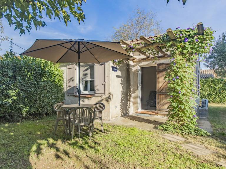 House with terrace, pool & grill — photo 3