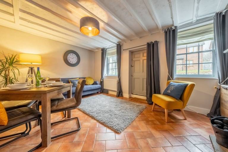 Cottage Houghton