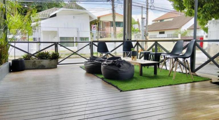 Ample vacation home | Close to Wat Chedi Luang | Pets are welcome — photo 5