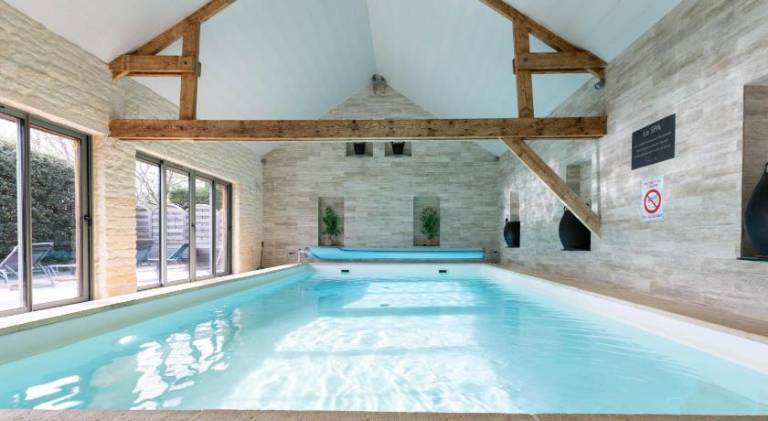 House with pool, yard & terrace — photo 2