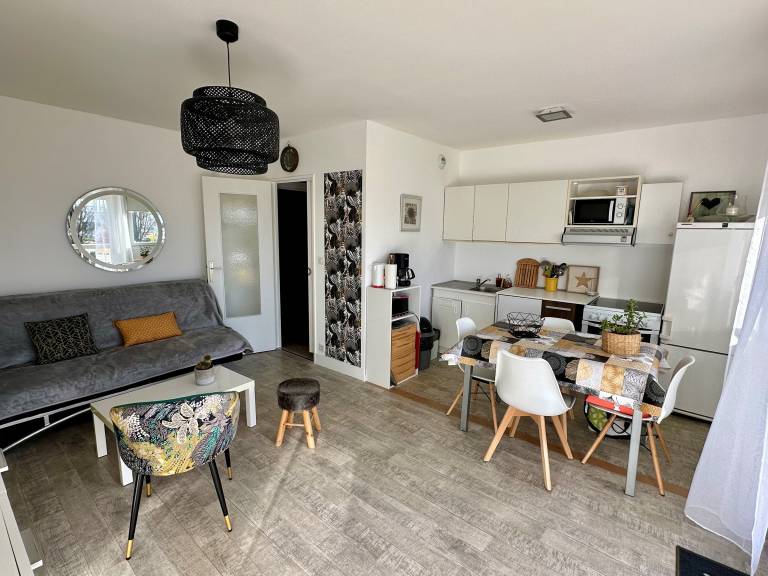 Apartment with 1 room for 4 persons — photo 2