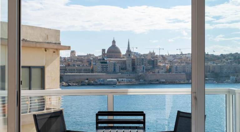 Valletta Bastion View Apartments & Penthouse With Heated Jacuzzi — photo 5