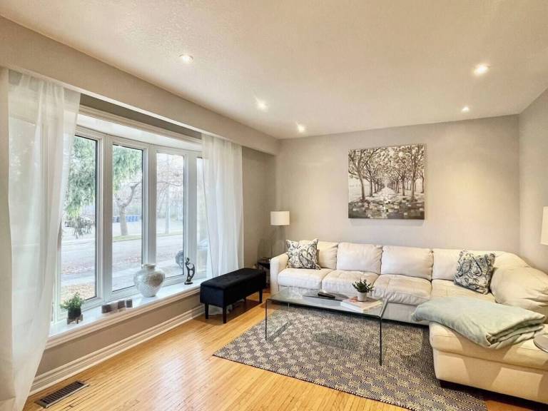 House  Guelph